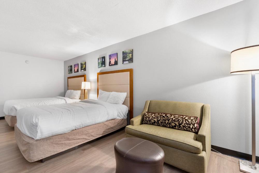 Double Room with Two Double Beds - Non-Smoking interior